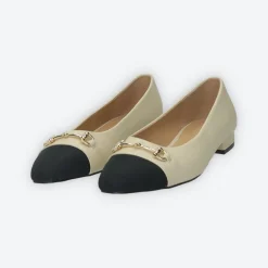Tata Italia Ballerine con morsetto. Nude Outlet