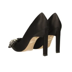 Tata Italia Décolleté in satin con fiocco luccicante sulla punta. Tacco triangolare alto 10.5cm Nero Outlet