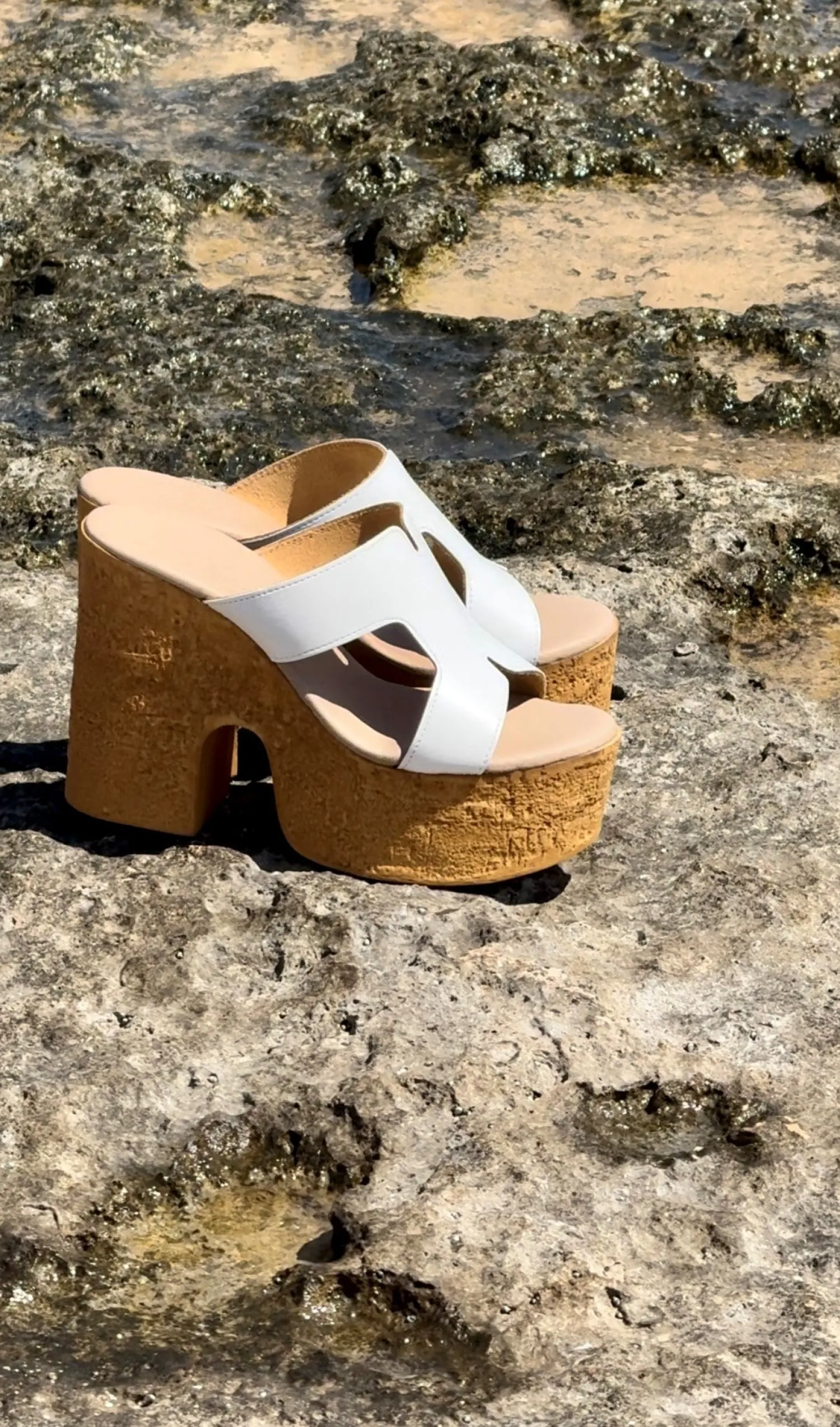 Tata Italia Sandali con zeppa. Made in Italy Discount
