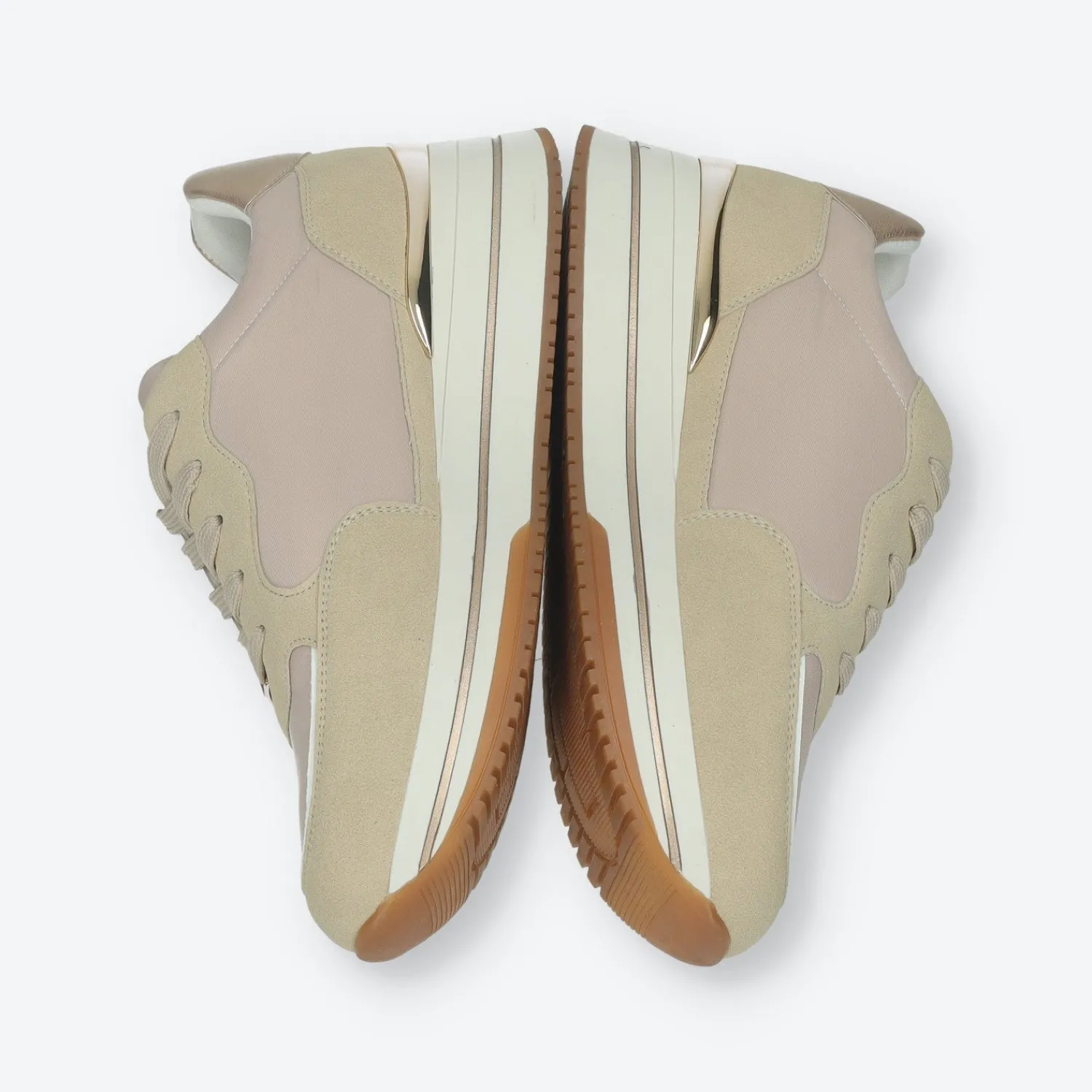 Tata Italia Sneakers platform.Tacco alto 4 cm Hot