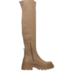 Tata Italia Stivali marroni con tomaia in tessuto elasticizzato. Tacco alto 5cm